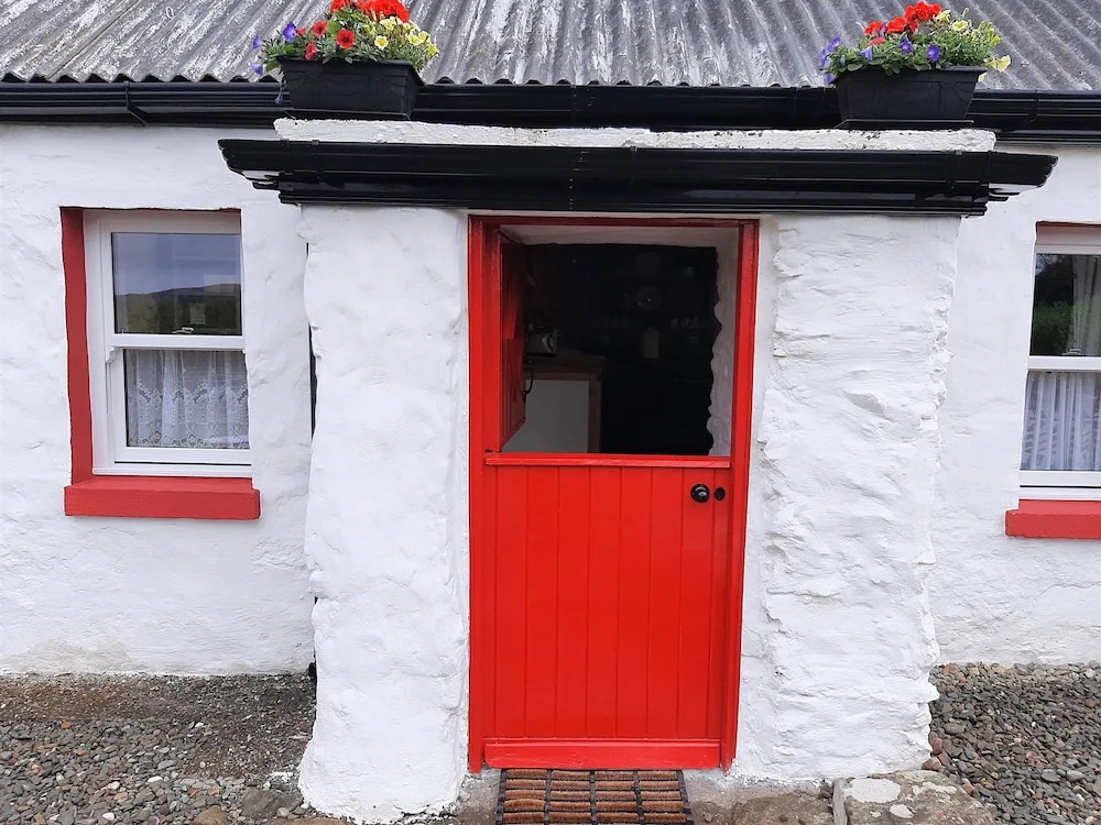 CherryTreeCottage - Cosy 19thCentury Pet Friendly