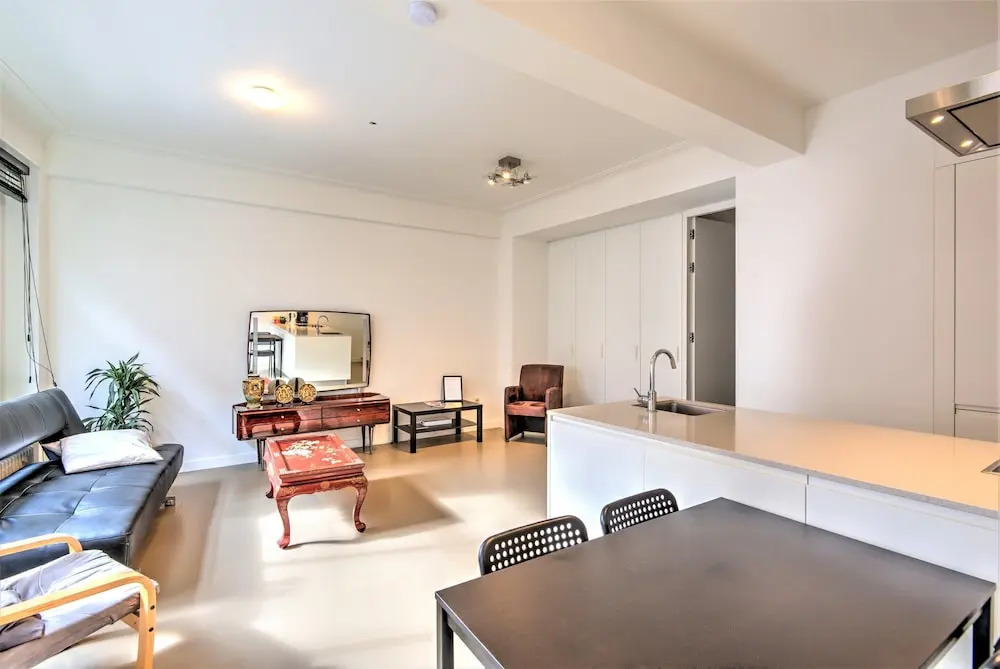 Family Retreat With Balcony in Meir
