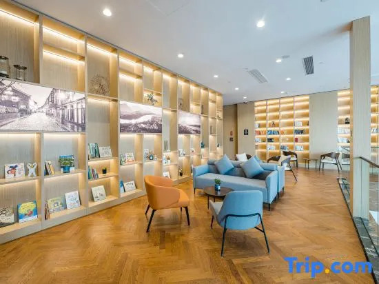 Atour Hotel Ningbo Old Bund Green Space Center
