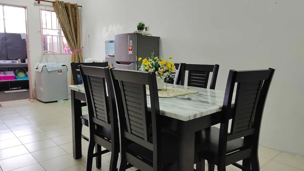 OYO Homes 90567 Barakah Homestay