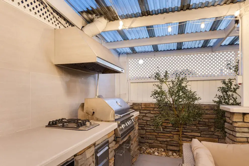 Steps to the Beach Firepit Patio Long-term Newport Beach Stay Coastal Cove