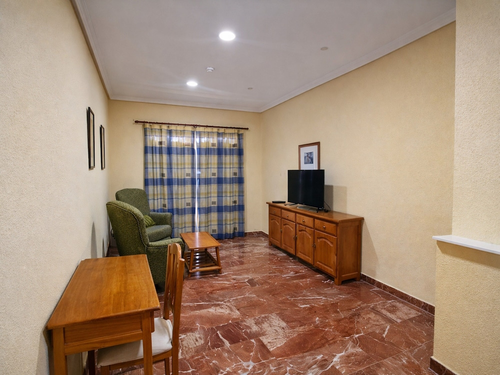 Albohera Playa hotel by Belvilla Resorts