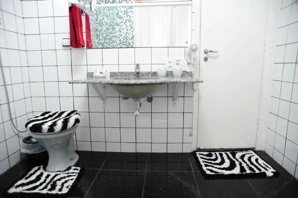 Hotel Econômico ao lado do Metrô
