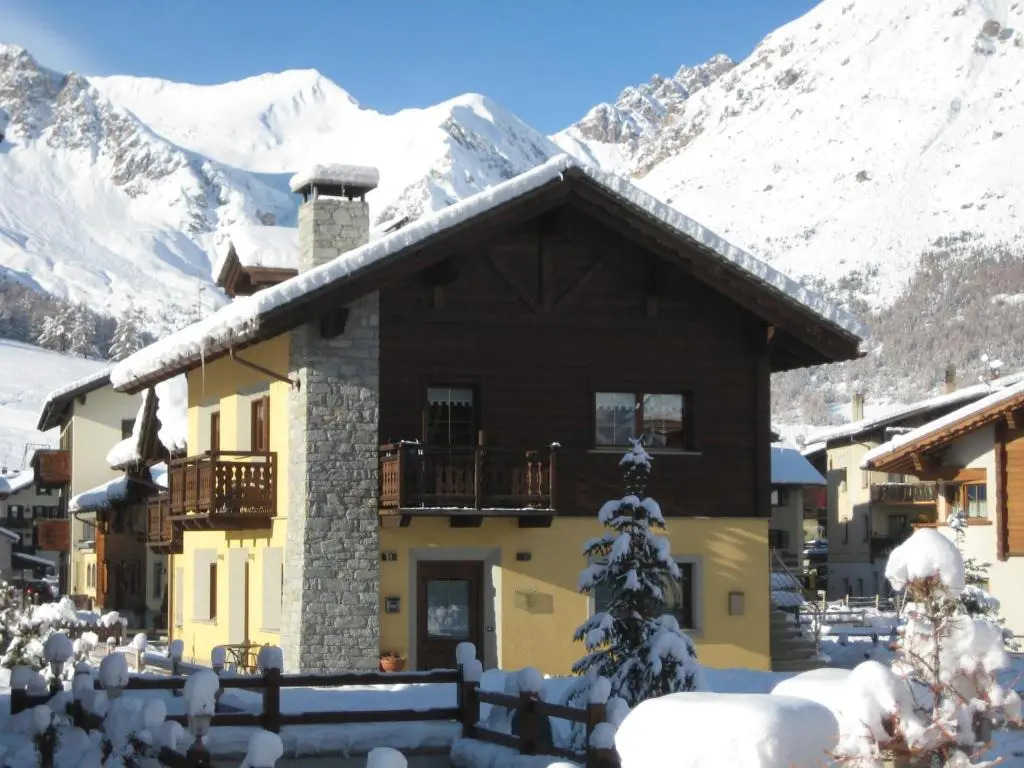 Chalet Mott