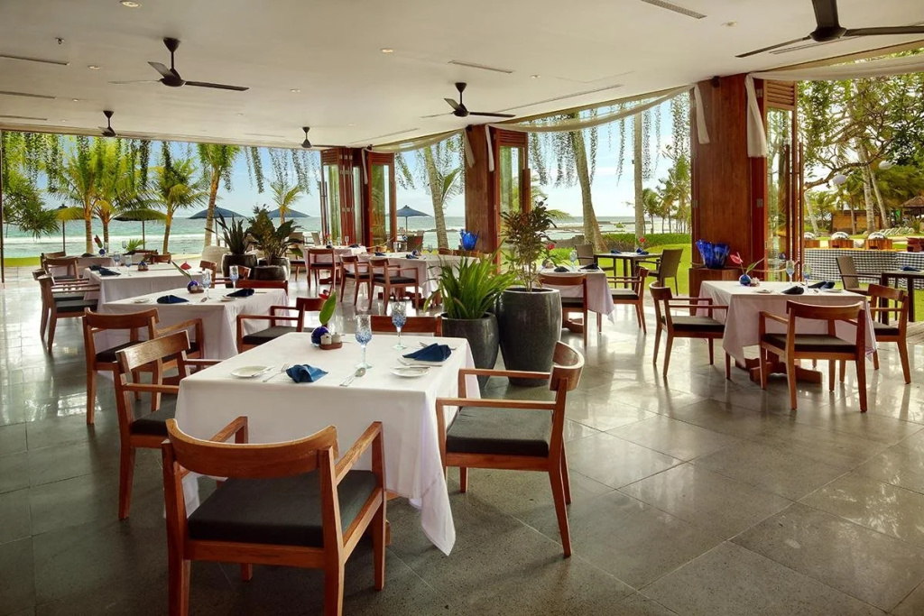 Candi Beach Resort & Spa