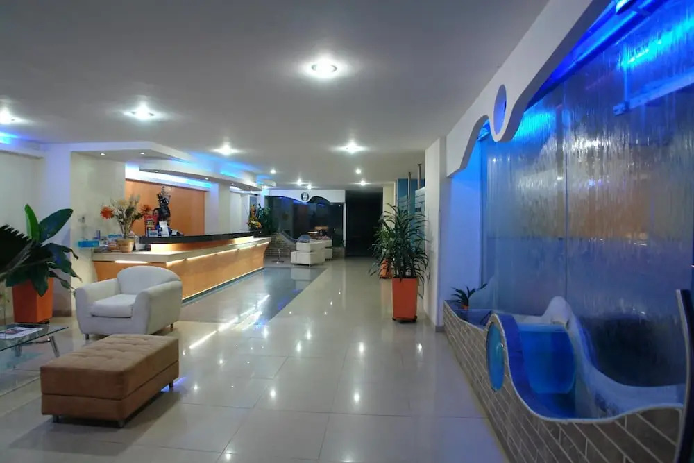 HOTEL PLAZUELA REAL