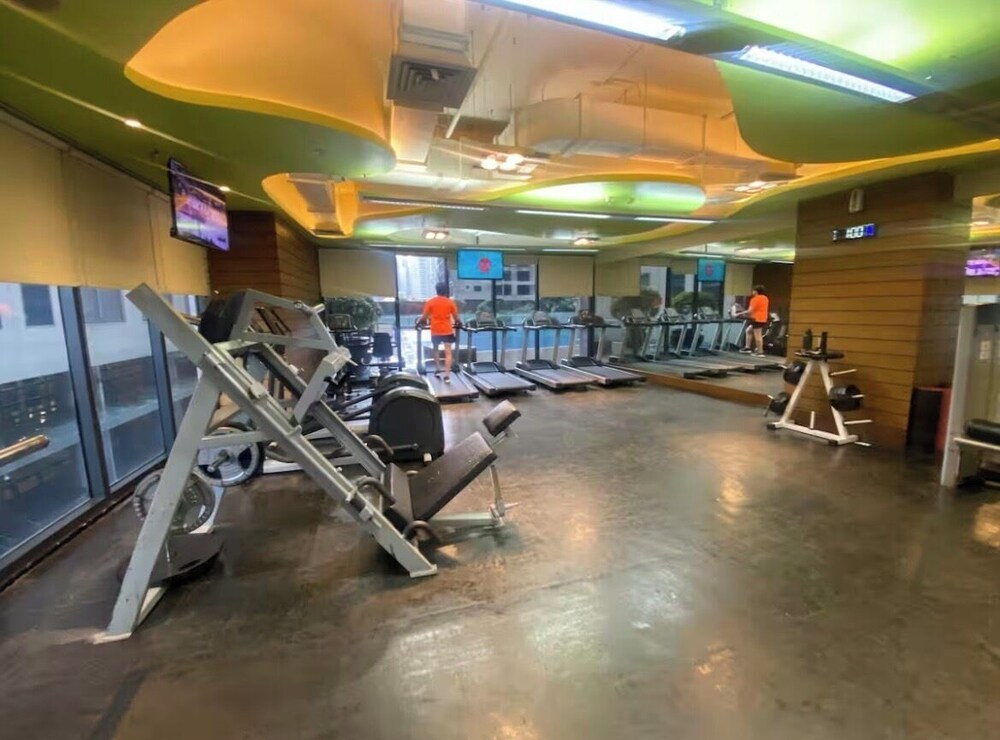 Makati Avenue Suites