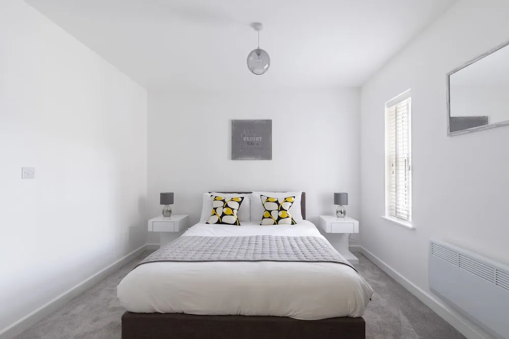 2 Bedroom Town Centre Apartment