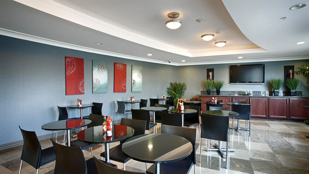 Best Western PLUS Avita Suites