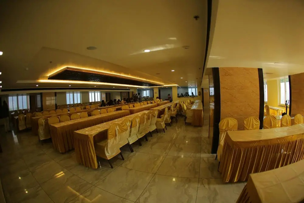 Hotel Lance International