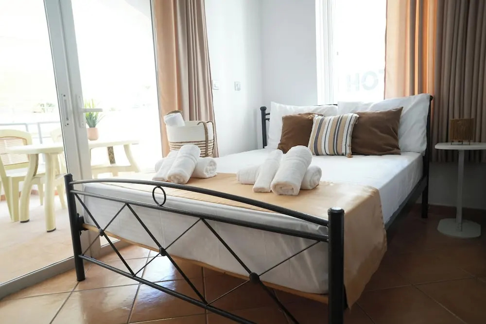 Saranda Waterside Apartments