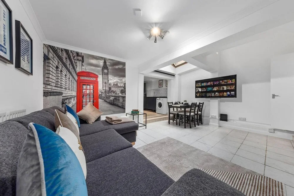 Serviced Flat Near Hyde Park Marble Arch W2 London