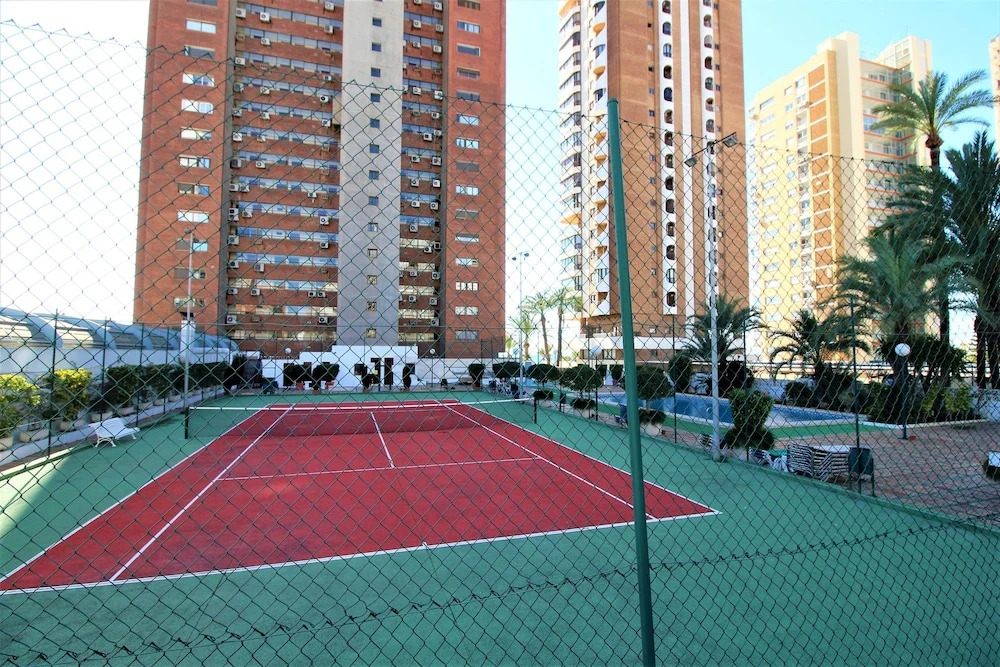 Los Gemelos 20 - Aloturin Benidorm