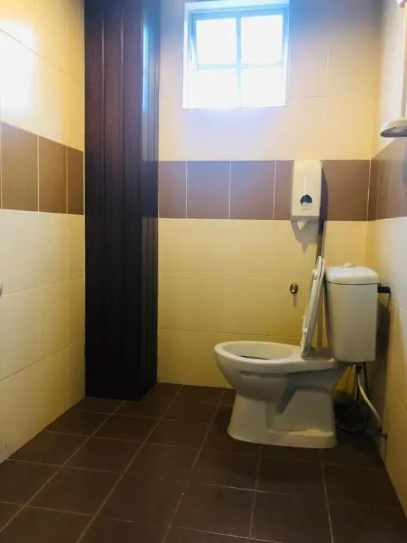 3 Rooms Apt @ Crown Imperial Court