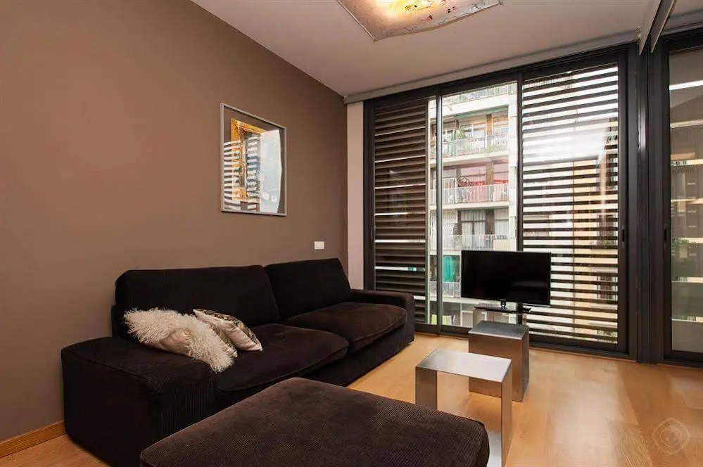 Sagrada Familia Area Pool Apartments