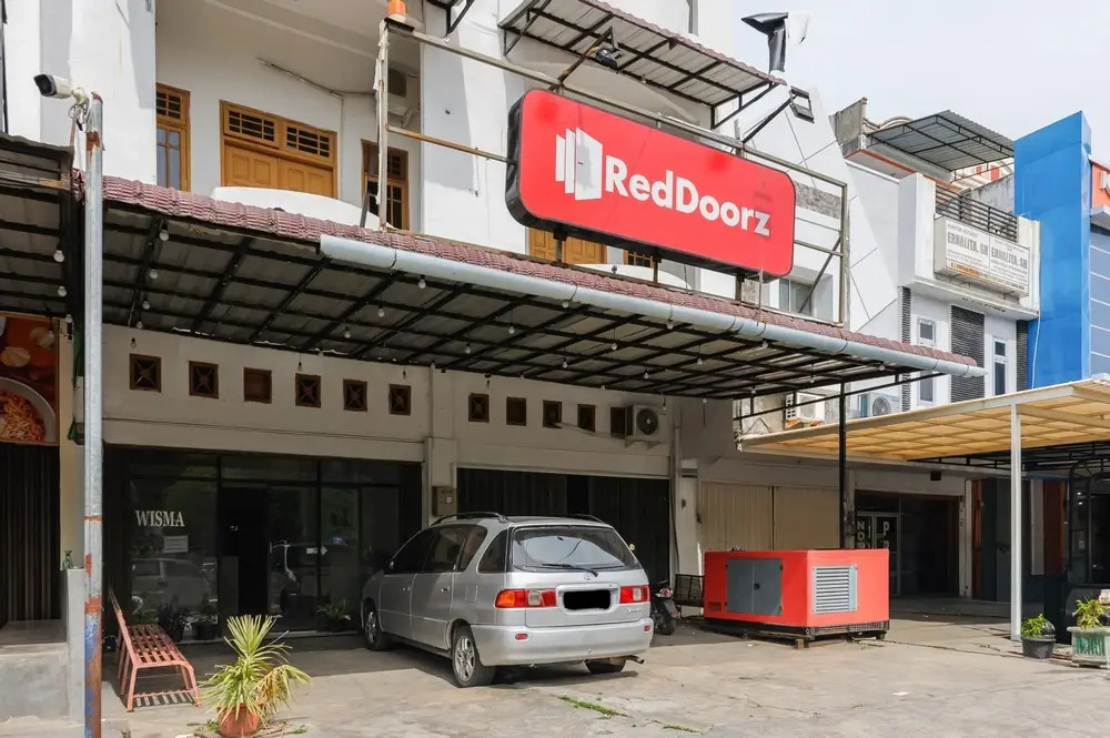 RedDoorz Syariah @ Panglima Nyak Makam Aceh 2
