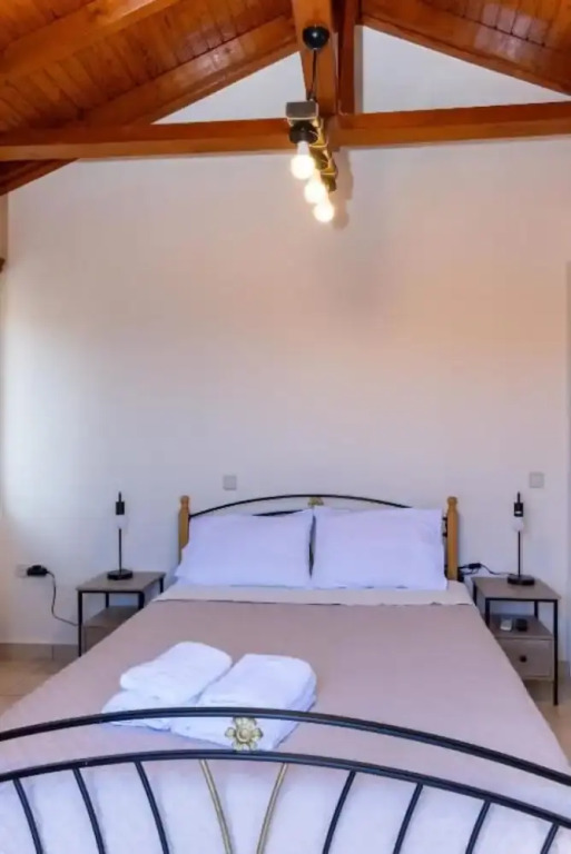 Platsa Seaview Retreat - A Stone-built Escape