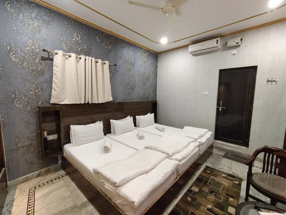 Hotel Shivratri Guest House