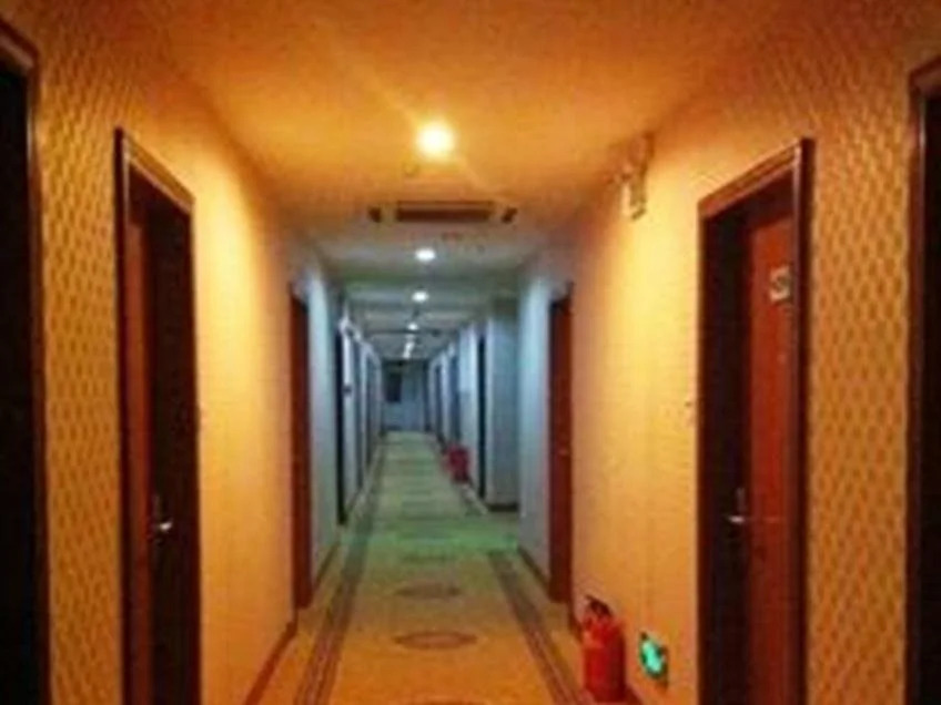 Golden Flower Hotel