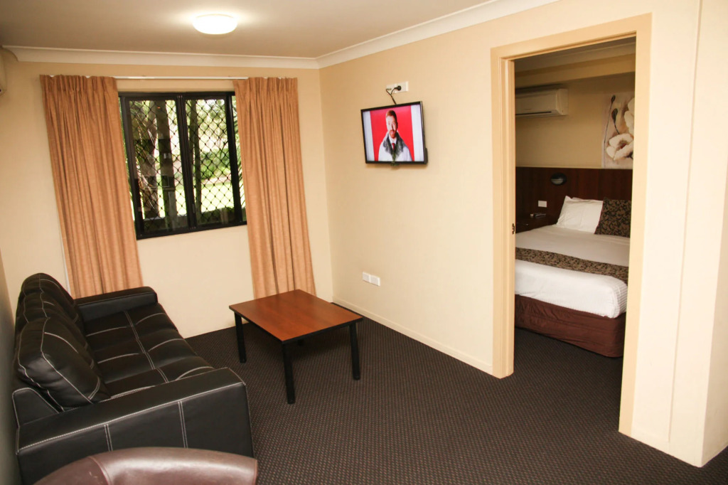 Rocky Resort Motor Inn