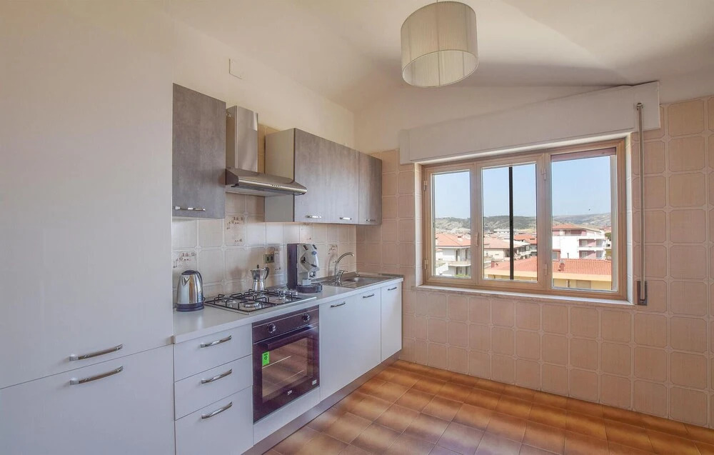 Beautiful Apartment in Marina DI Strongoli With Wifi and 2 Bedrooms