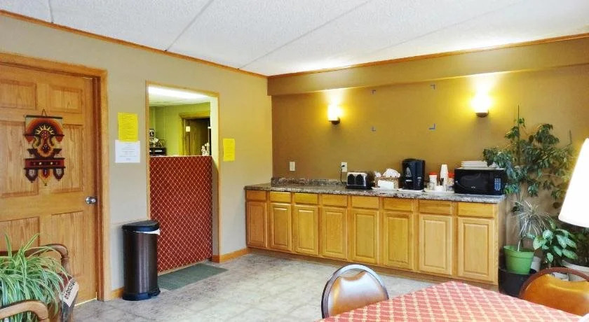 Attican Motel - Attica - Batavia - Warsaw - Darien Lake