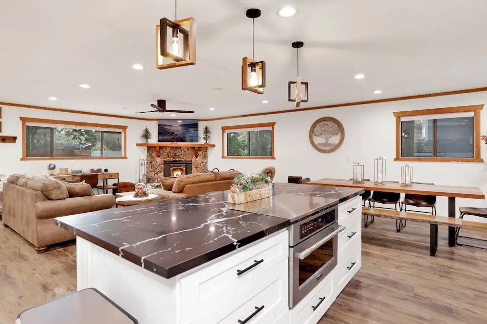 Elmwood Place #2218