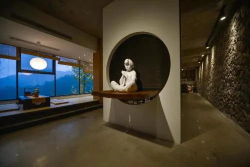 Guo Yun Shan Ju Guesthouse
