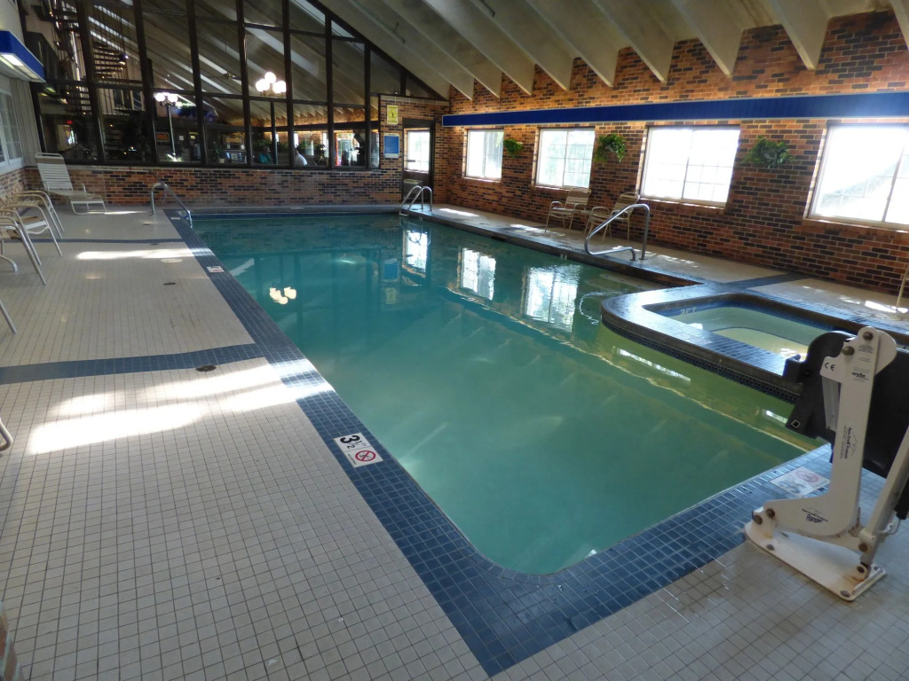 Best Western Plus Longbranch Hotel & Convention Center