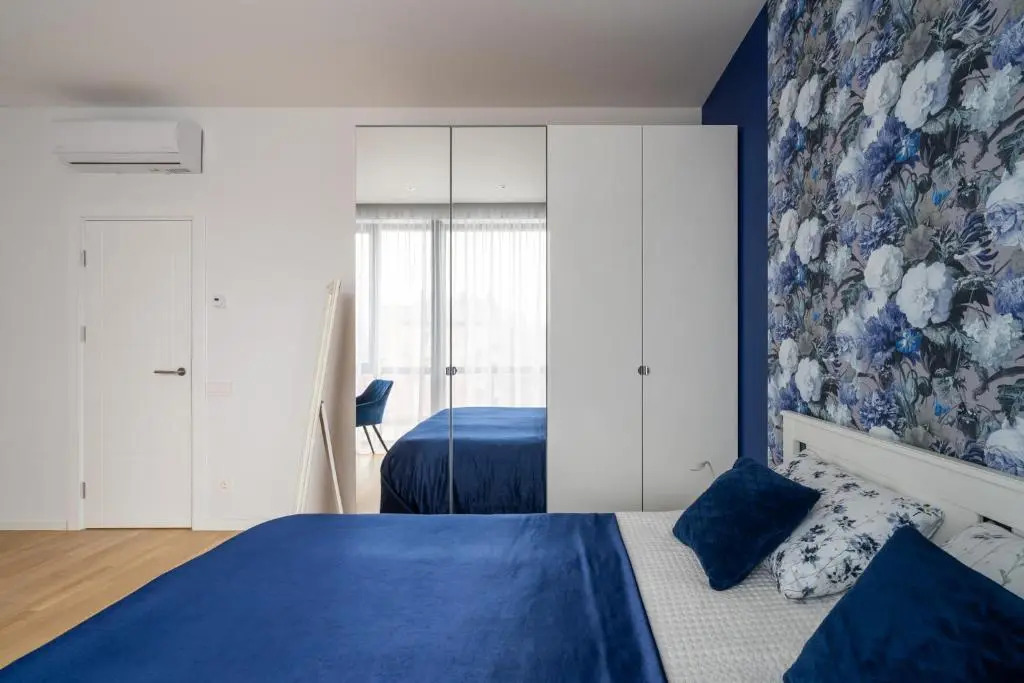 1-bedroom penthouse with underground parking