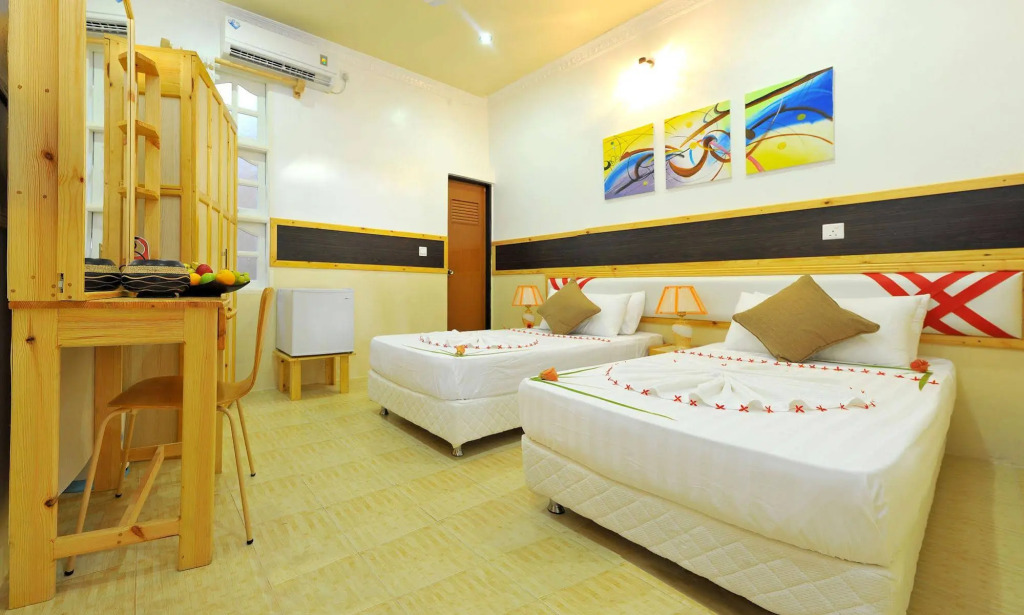 Arora Inn