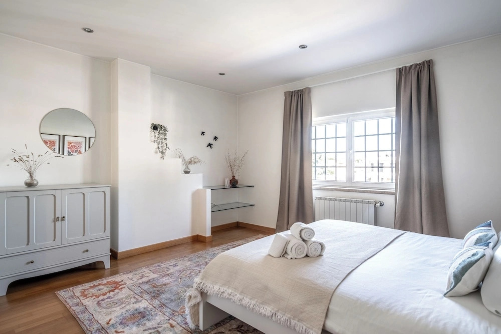 Villa in Azeitao w Pool and Garden