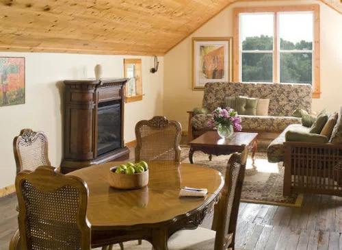 Mt. Gainor Inn