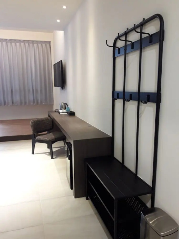 KLA B&B