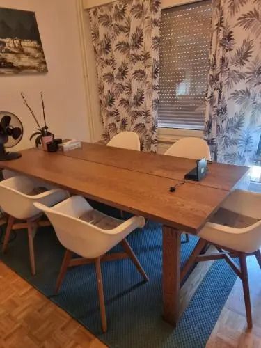 Lovely 2 bedroom flat 10 min from city Center