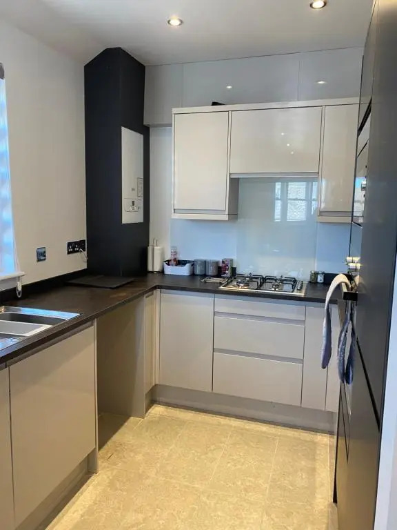 Apartment 7, The Cathedral View