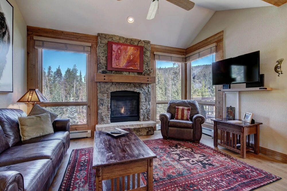 Spacious 3 Br Townhome In Keystone- Kids Ski Free 3 Bedroom Townhouse by Redawning