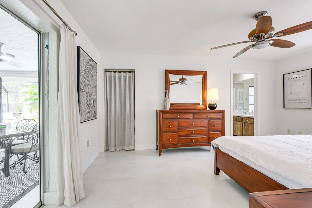 Sarasota Home w/ Private Pool ~ 10 Mi to Beach!