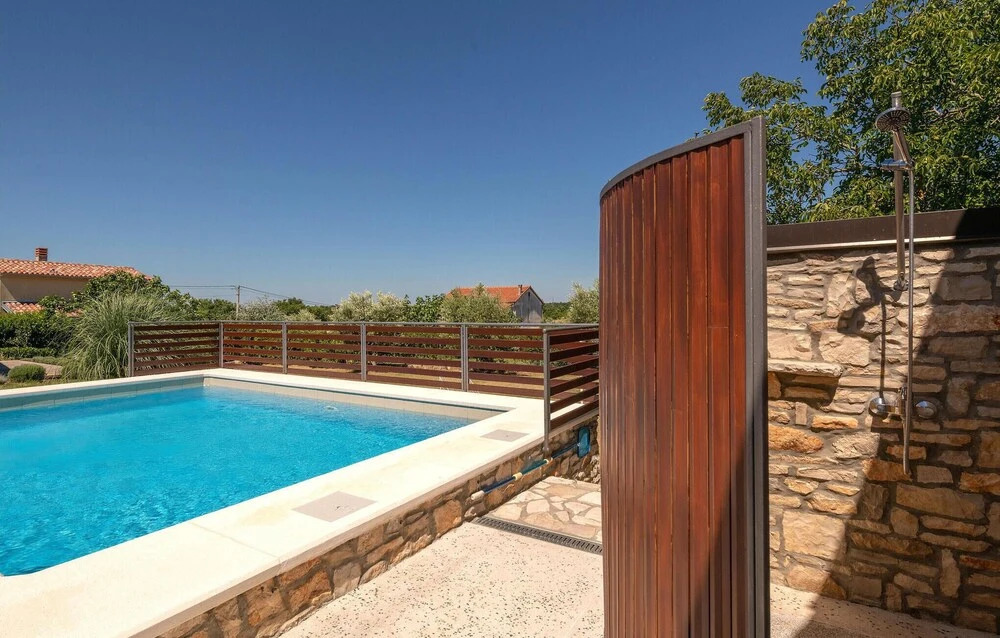 Two-Bedroom Holiday Home Sarici With An Outdoor Swimming Pool 08