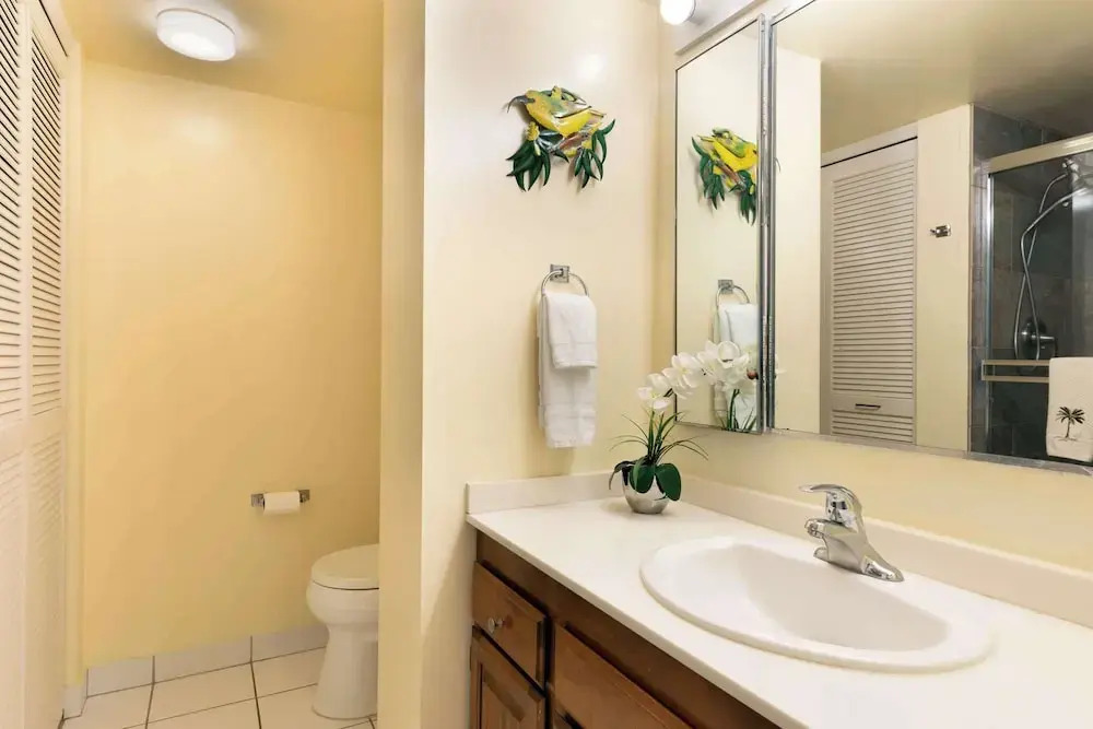 White Sands Village 214 Modern Condo for 4 w/ Enviable Ocean Views!