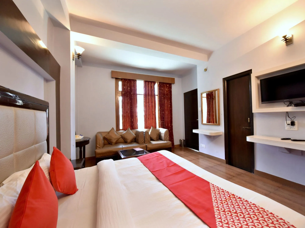 OYO 5268 Hotel Himland East