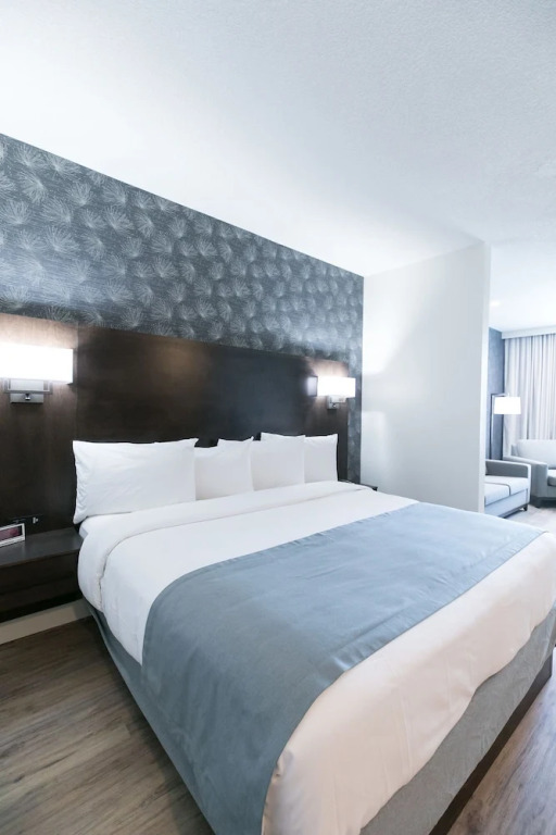 Best Western Plus Montreal East