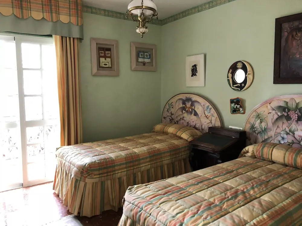 Rentcostadelsol Villa Pinares-Malaga