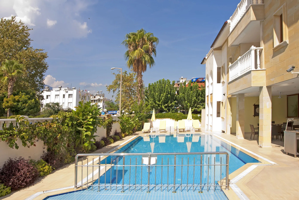 Dinara Apart Hotel