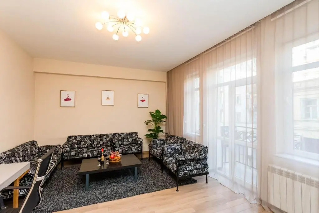 Serviced Apartment on Rustaveli Avenue 3