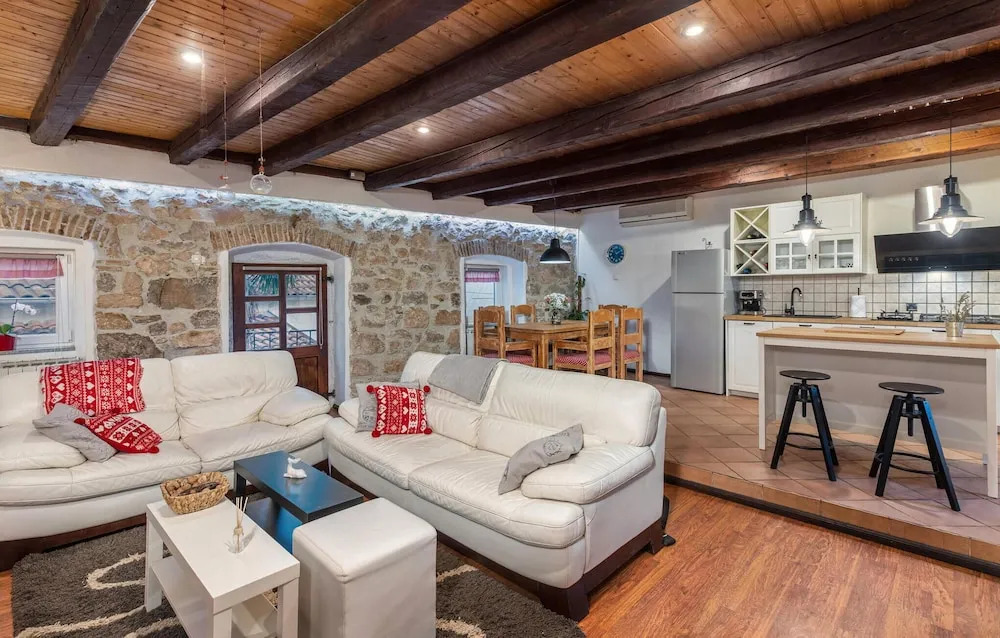 Beautiful Home in Krasica With Sauna, Wifi and 2 Bedrooms