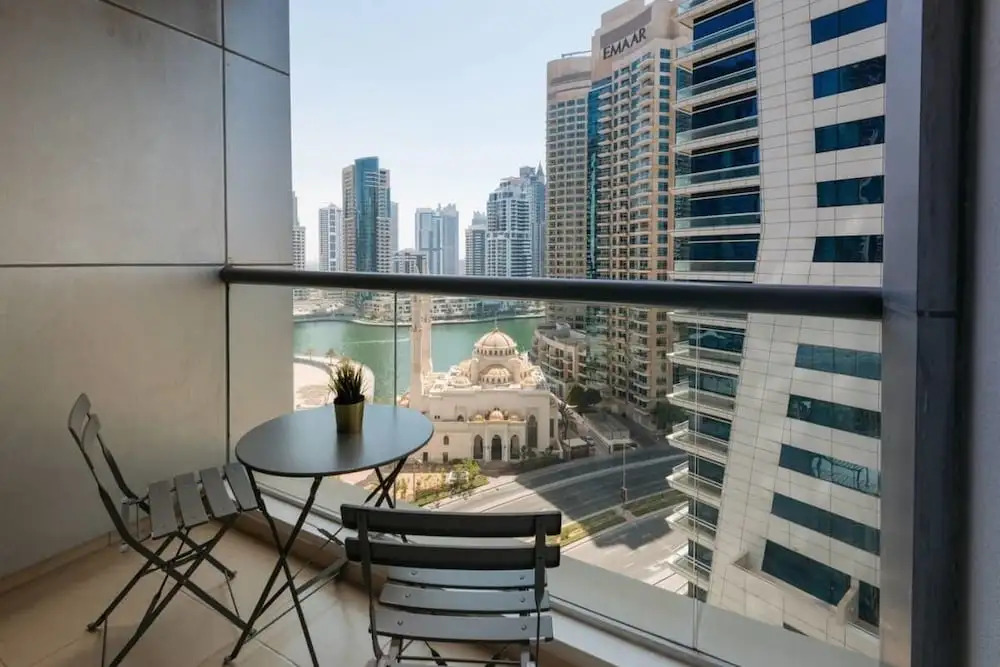 Minimalist Home in the Heart of Dubai Marina