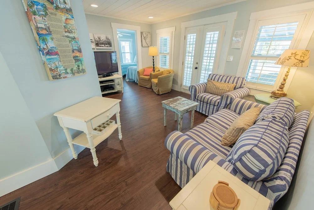 Anna Maria Cottage Apartment 3