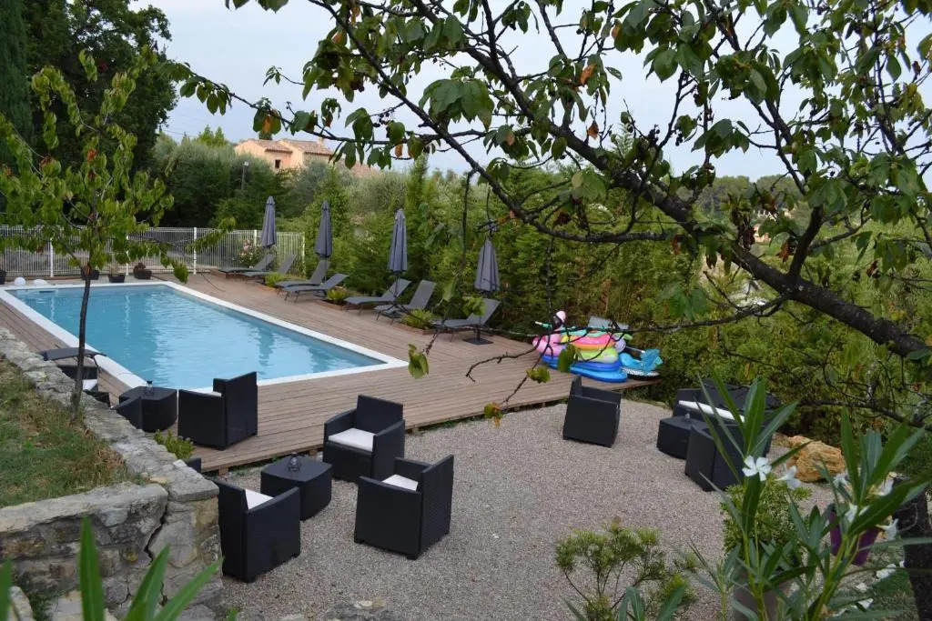 Large friendly and bright villa with pool