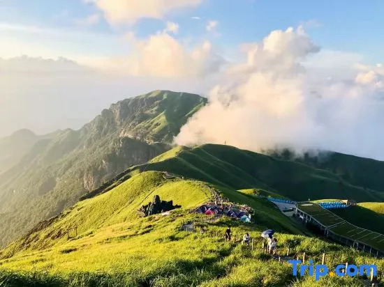 Wugong Mountain Sky City Flying Resort Hotel